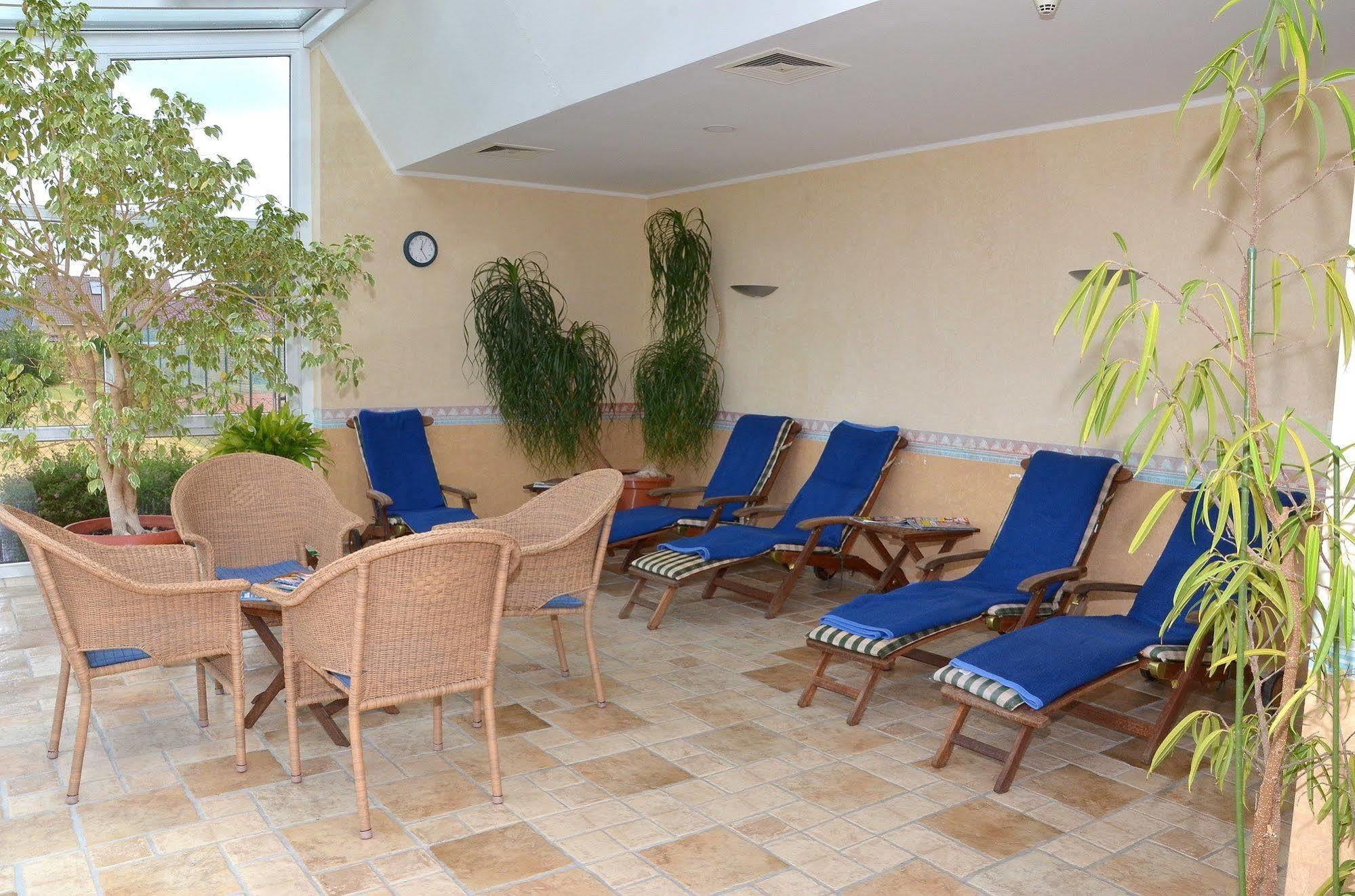 Lavital Sport- & Wellness Hotel Wesendorf Eksteriør billede